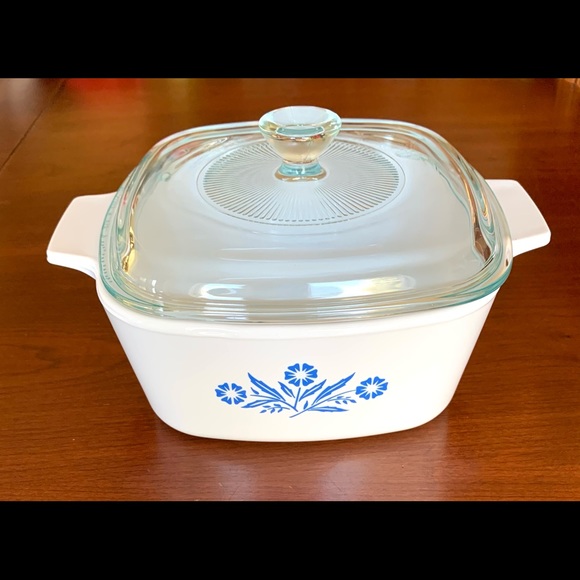 CorningWare Blue CornFlower 2 3/4 Liter 11 cups casserole dish & Pyrex glass lid - Picture 2 of 5